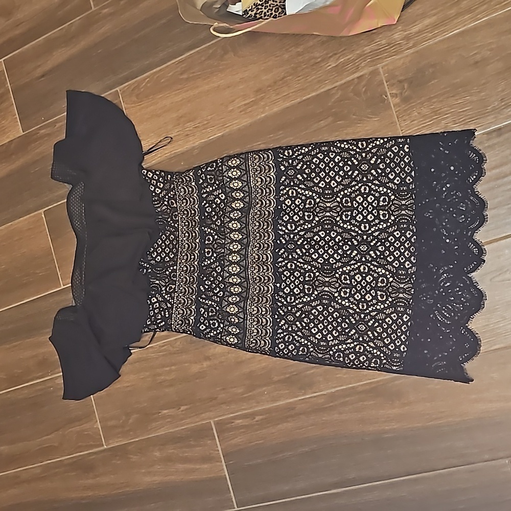 Tadashi Shoji Alexia Off Shoulder Crochet Lace Black Nude Cocktail Dress 10